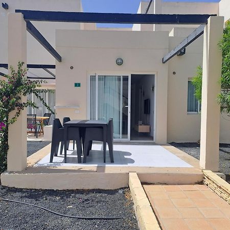 Homeforguest Apartamento 13 Con Terraza Y Piscina En Corralejo Exterior photo