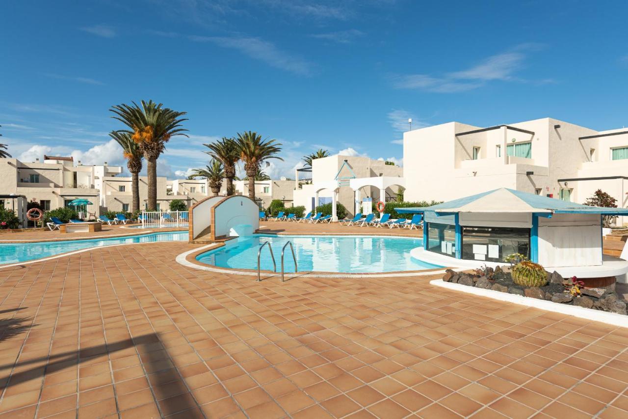 Homeforguest Apartamento 13 Con Terraza Y Piscina En Corralejo Exterior photo
